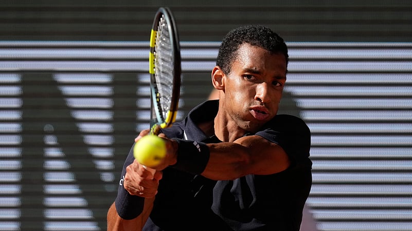 Felix Auger-Aliassime vs Alejandro Tabilo live score French Open 2026 Roland-Garros