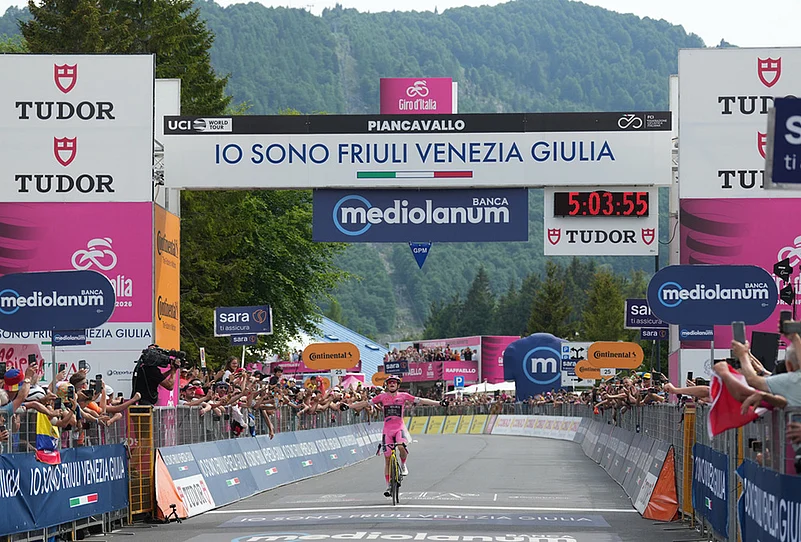 Giro dItalia cycling race 20th stage highlights-Jonas Vingegaard Hansen