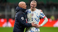 | Photo: AP/Luca Bruno : Norway’s Erling Haaland, right, and head coach Stale Solbakken celebrate after the 2026 World Cup Group I qualifier soccer match between Italy and Norway in Milan, Italy, Sunday, Nov. 16, 2025. 