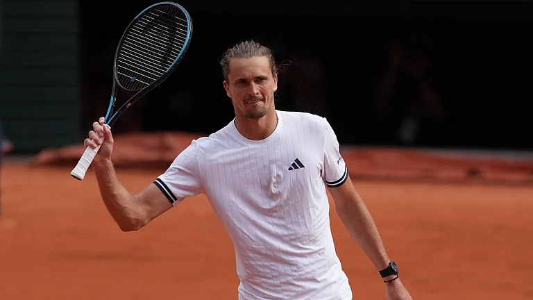 Germany’s Alexander Zverev reacts after winning the fourth-round tennis match against Jesper De Jong of the Netherlands at the French Open in Paris, Sunday, May 31, 2026. - | Photo: AP/Thibault Camus