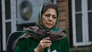 Mehbooba Mufti Calls for United J&K Outreach to Centre, Urges Omar Abdullah to Lead Talks