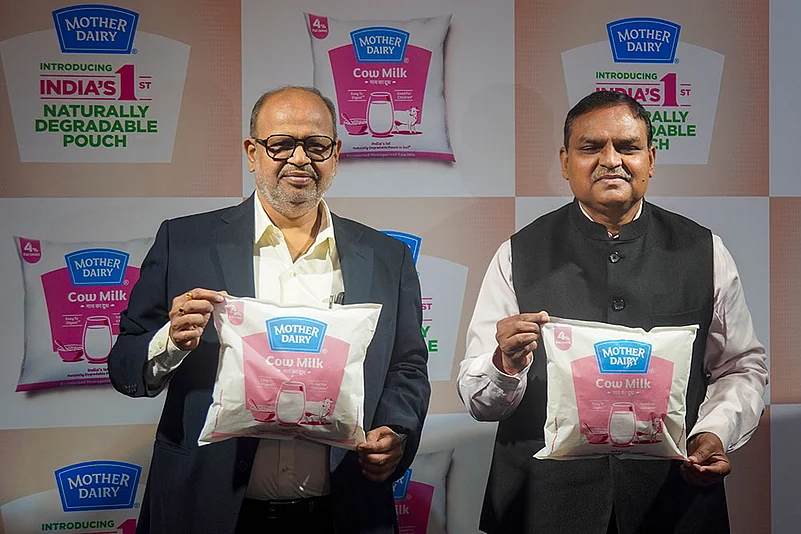 Mother Dairy unveils Indias first naturally degradable milk pouch