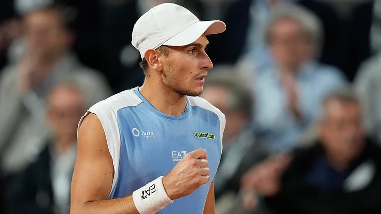 Italy's Matteo Arnaldi reacts during the quarterfinal tennis match against Italy's Matteo Berrettini at the French Open in Paris. - AP Photo