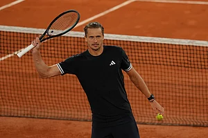 | Photo: AP/Aurelien Morissard : Germany's Alexander Zverev reacts after winning during the quarterfinal tennis match against Spain's Rafael Jodar at the French Open in Paris.