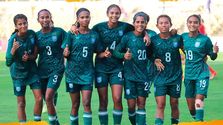 Bangladesh beat Nepal by 2-1 to enter the final SAFF Women's Championship 2026 in Goa on Wednesday, June 3. - X/Bangladesh Football Federation
