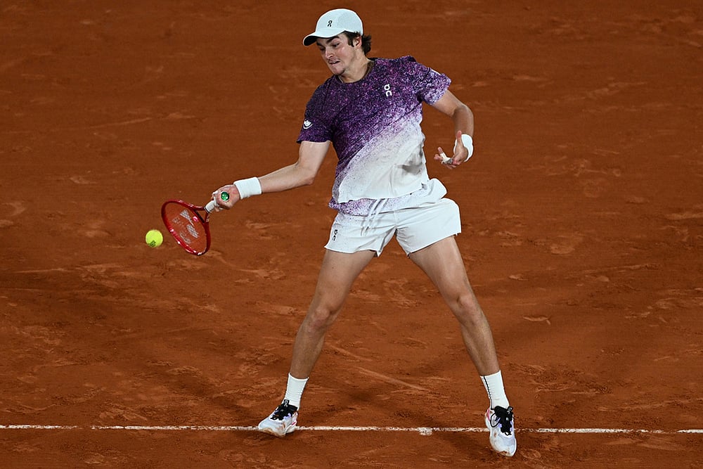 French Open Tennis Championships: Joao Fonseca vs Jakub Mensik