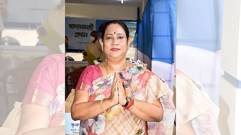 Krishna Chakraborty Resigns as Bidhannagar Mayor Amid TMC Crisis - null