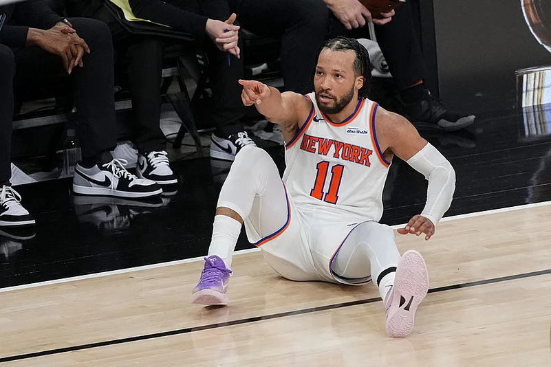 NBA Basketball Game: San Antonio Spurs vs New York Knicks