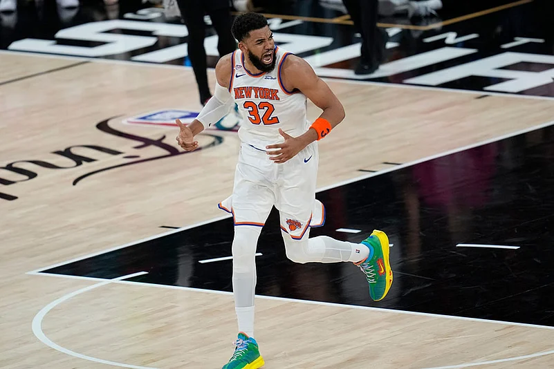 Basketball: San Antonio Spurs vs New York Knicks