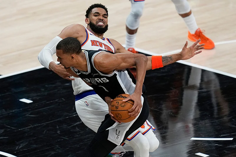 Basketball: New York Knicks vs San Antonio Spurs