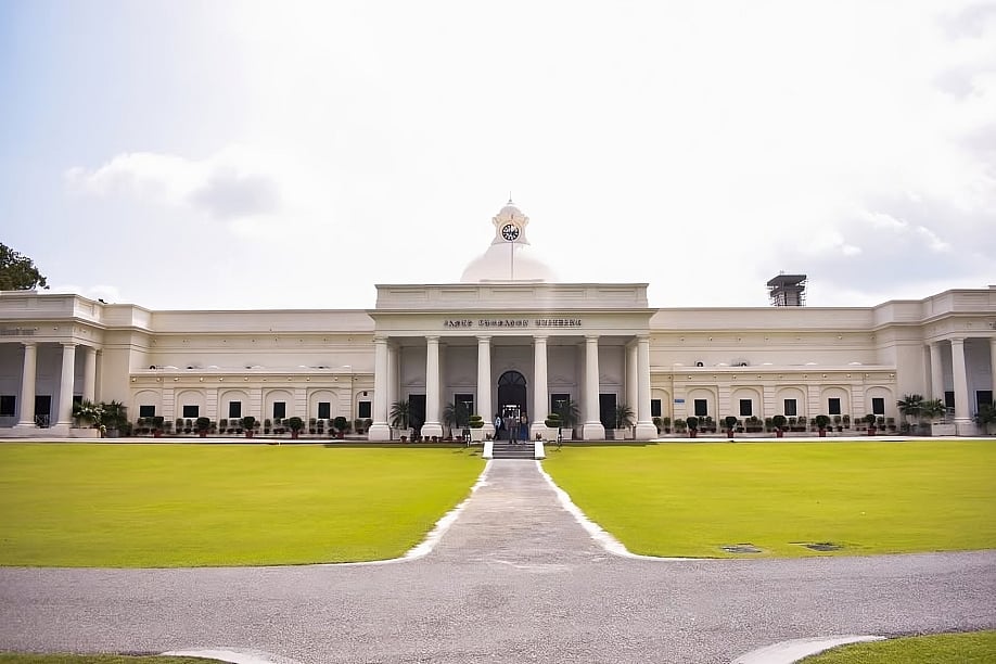 IIT Roorkee - Facebook Page of IIT Roorkee