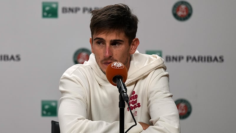 Matteo Arnaldi Vs Flavio Cobolli live score french open 2026 mens singles semi-final