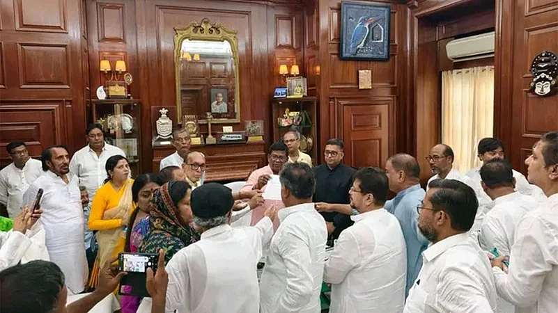 dissent in TMC