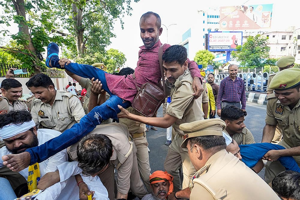 AAP protest in Lucknow