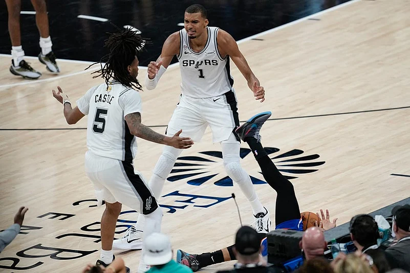 NBA Basketball: New York Knicks vs San Antonio Spurs