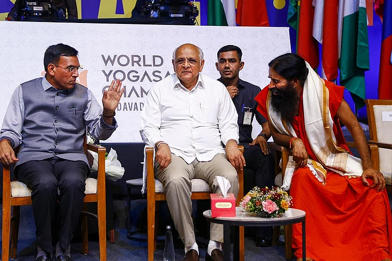 1st World Yogasana Sports Championship