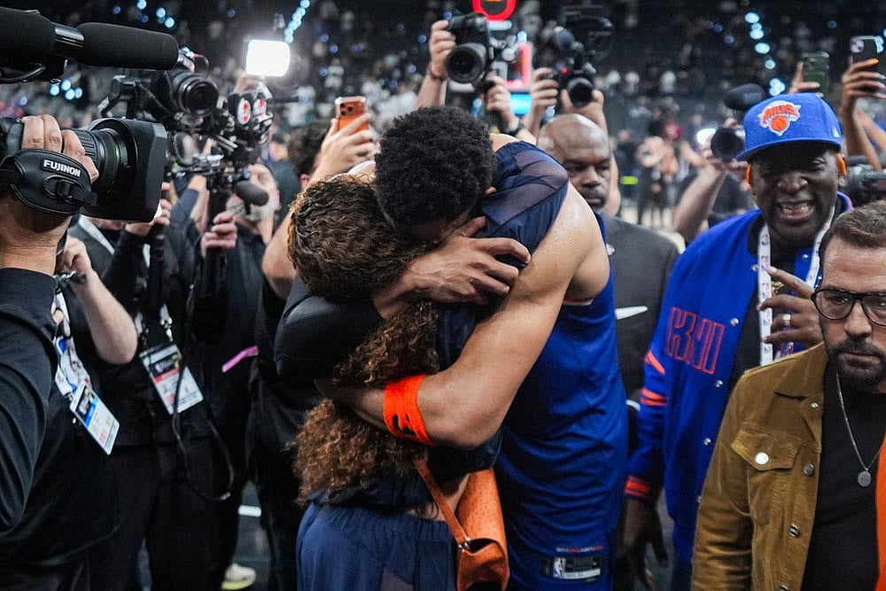 NBA: San Antonio Spurs vs New York Knicks