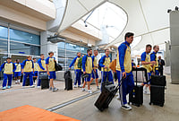 | Photo: AP/Tony Gutierrez : The Swedish men's national team arrives at the Dallas Fort Worth International Airport, at DFW Airport, Texas ahead of the World Cup soccer tournament. 