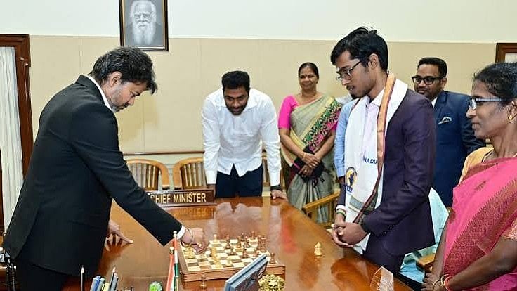 TN CM Vijay In The Frame Playing Chess With R Pragganandhaa - The Hindu