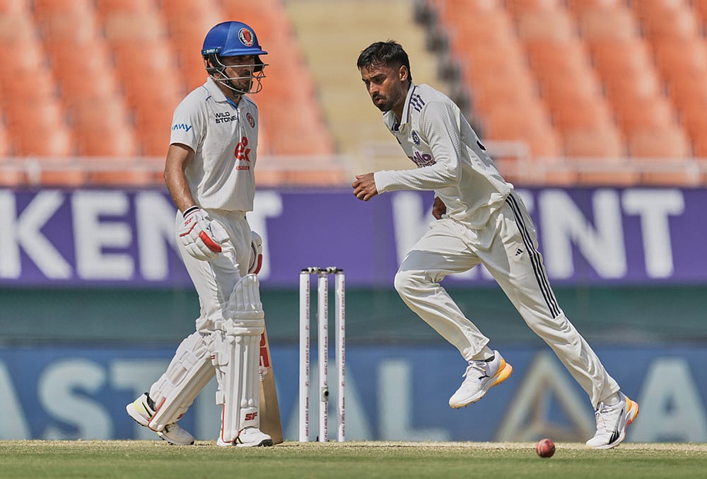 Ind-vs-Afg-test-Cricket-manav-suthar-six-wicket-haul-highlights-8