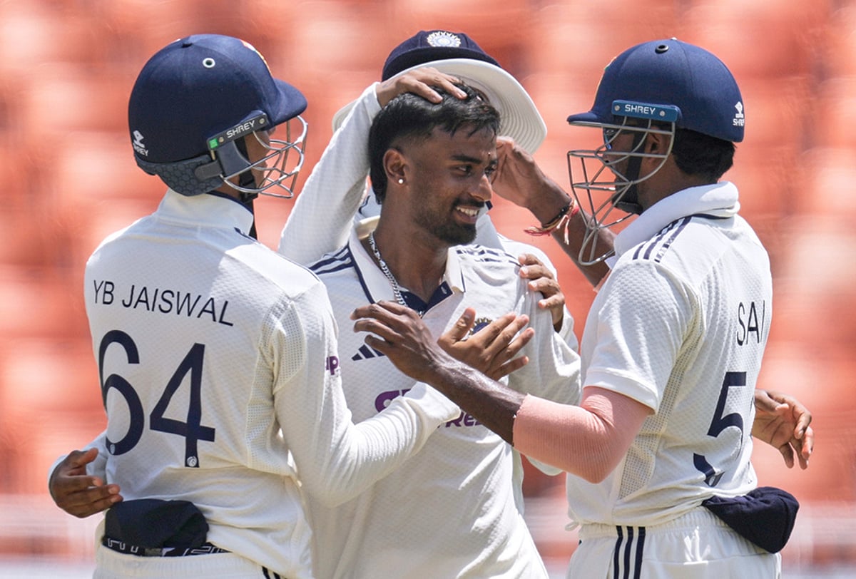 Ind-vs-Afg-test-Cricket-manav-suthar-six-wicket-haul-highlights-1