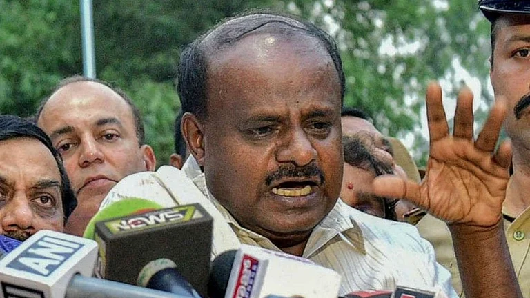 Vizag Steel Plant Accident: Centre Announces ₹ 25 Lakh Ex Gratia, Job for Victims' Kin - null