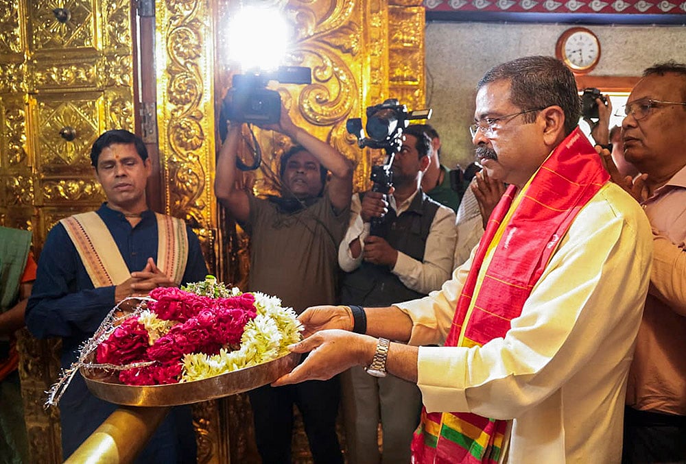12 years of the NDA govt -Dharmendra Pradhan offers prayers 