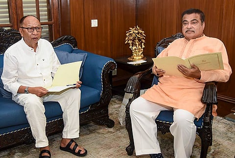 Union Road Transport and Highways Minister Nitin Gadkari with Manipur Chief Minister Yumnam Khemchand Singh during a meeting, in New Delhi. 