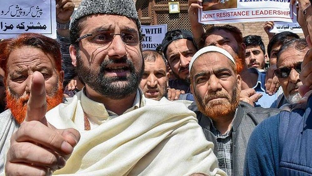 Mirwaiz Farooq Expresses Concern Over PoK Killings  - null