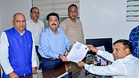 Jharkhand Cong Demands Cancellation of BJP-Backed Nathwani''s RS Poll Nomination Photo: PTI : Jharkhand Cong Demands Cancellation of BJP-Backed Nathwani''s RS Poll Nomination