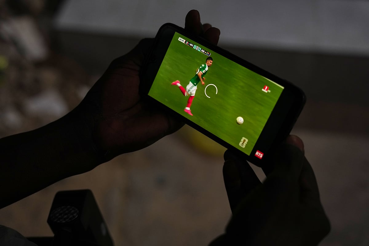 Mexico vs south Africa fifa world cup 2026 group a match reactions Senegal mobile ap photo