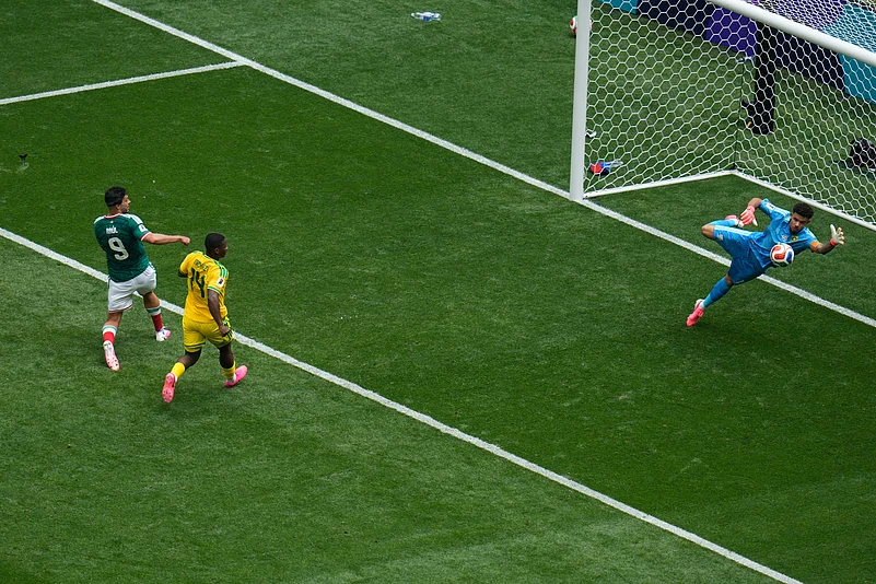 Mexico vs south Africa fifa world cup 2026 group a Ronwen Williams saves ap photo