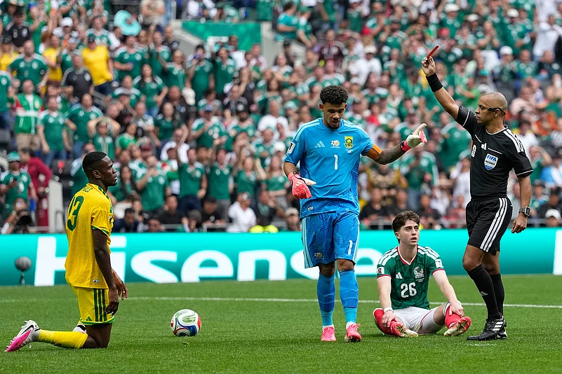 Mexico vs south Africa fifa world cup 2026 group a Sphephelo Sithole red card AP photo