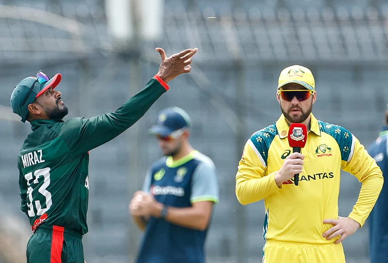 bangaladesh vs australia 2nd ODI cricket highlights-Mehidy Hasan Miraz