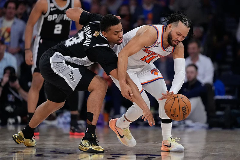 Basketball: New York Knicks vs San Antonio Spurs