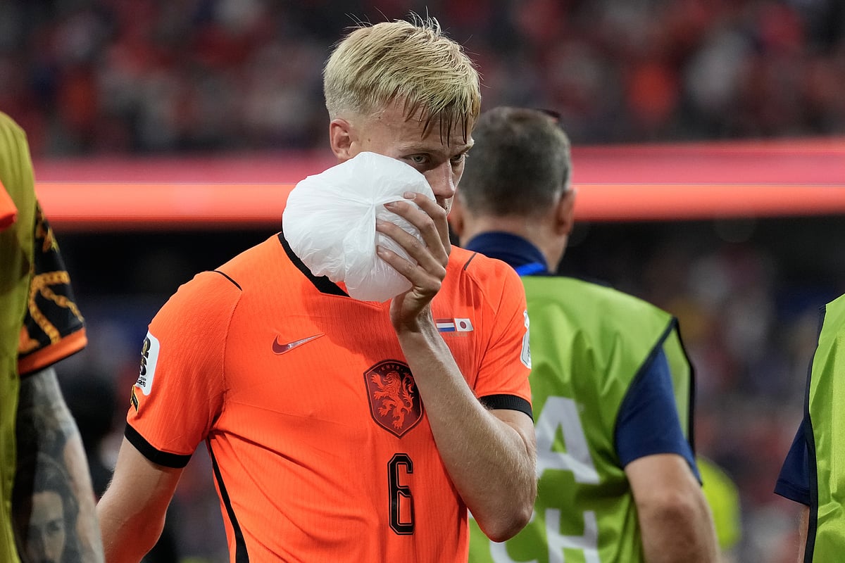 Netherlands Vs Japan FIFA World Cup Group F Jan Paul van Hecke ice Pack AP Photo