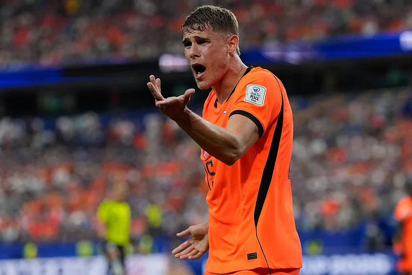 Netherlands Vs Japan FIFA World Cup Group F Micky van de Ven reacts AP Photo