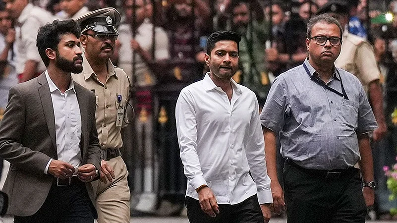 Signature Forgery Case, West Bengal