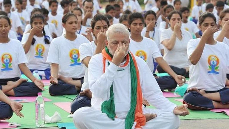 Traffic Restrictions in Parts of Central Kolkata for Yoga Day Programme - File Photo