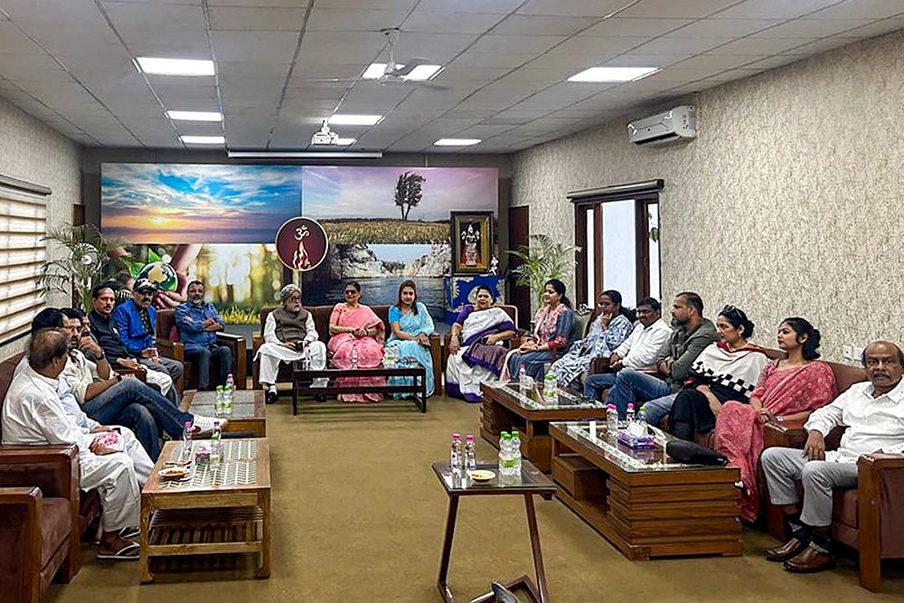 TMC MPs meet Bhupender Yadav