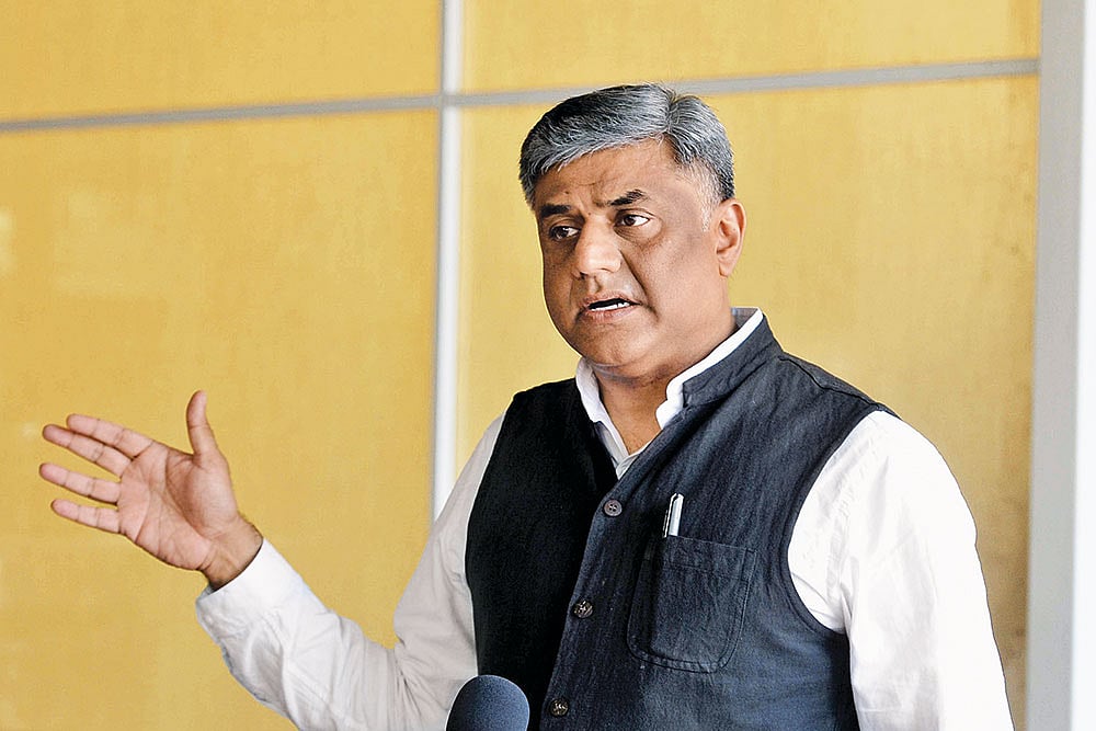 Counterview: Gowda says Congress’ concerns are ecological, social, legal and humanitarian - | Photo: Imago