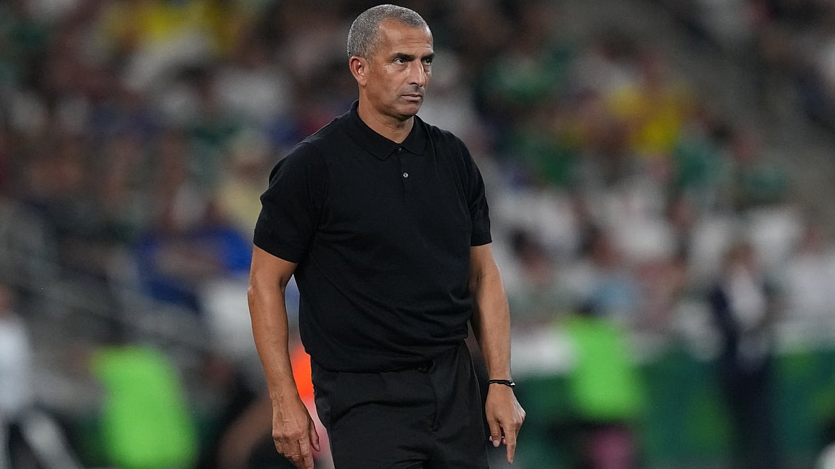 Tunisia head coach Sabri Lamouchi watches during the World Cup Group F soccer match between Sweden and Tunisia in Guadalupe, near Monterrey, Mexico, Sunday, June 14, 2026 - (AP Photo/Moises Castillo)