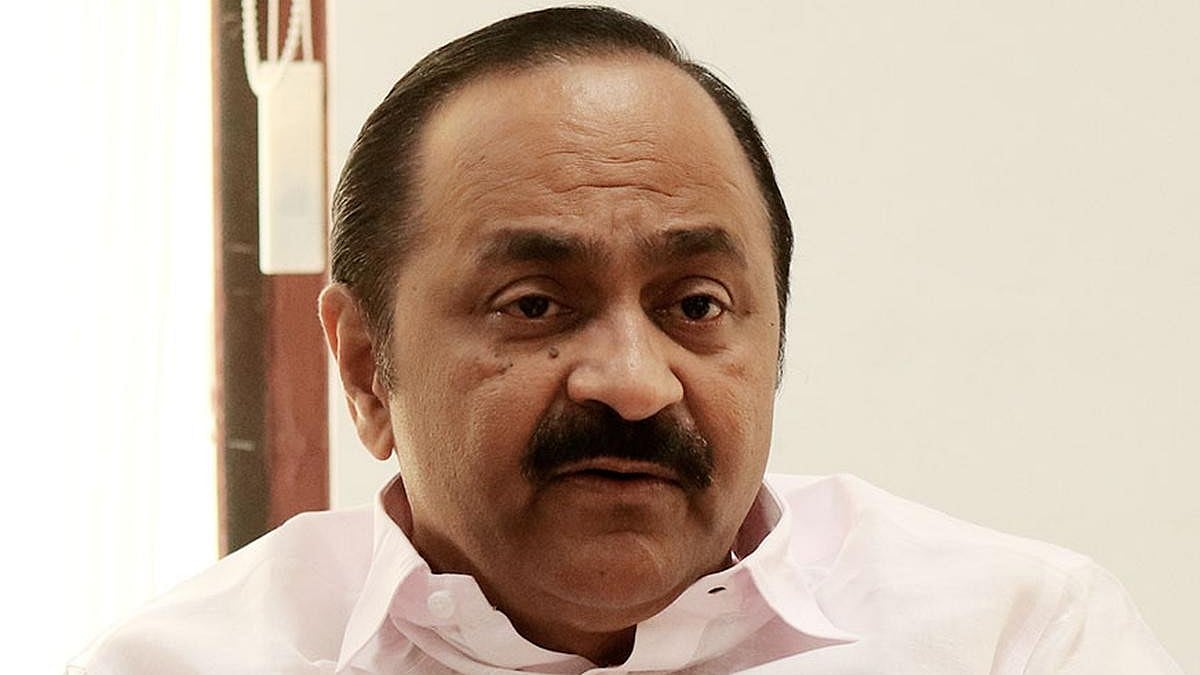 Kerala CM Slams CPI(M) over ‘Kafir Screenshot’ Row, Says Party Adopted Sangh Parivar Tactics - null