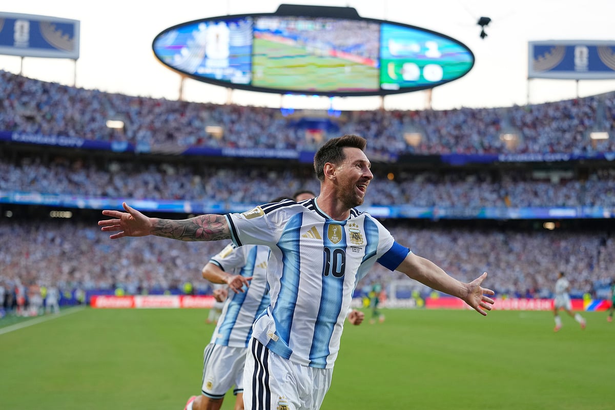 Argentina's Lionel Messi (10) celebrates after scoring a goal during the World Cup Group J soccer match between Argentina and Algeria in Kansas City, Mo., Tuesday, June 16, 2026. - AP Photo/Ed Zurga