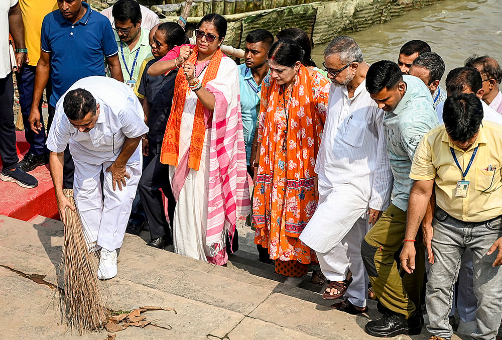 ‘Swachhata Se Swagat’ cleanliness drive in Kolkata