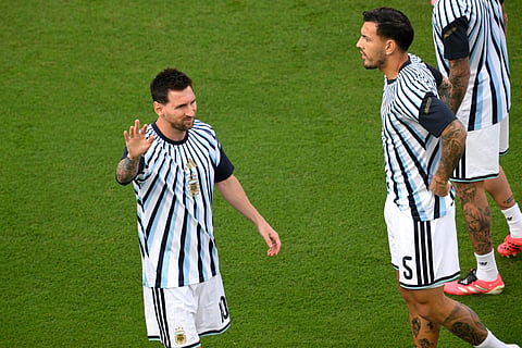 Argentina's Lionel Messi (10) waves before the World Cup Group J soccer match between Argentina and Algeria in Kansas City, Mo., Tuesday, June 16, 2026.