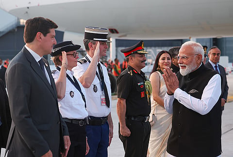 Prime Minister Narendra Modi being welcomed upon his arrival, in Paris, France. 