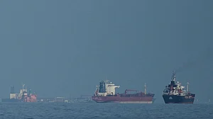 | Photo: AP/Altaf Qadri : Could The Strait Of Hormuz Ever Be Truly Safe Again?