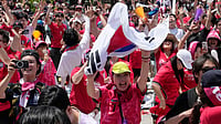 (AP Photo/Ahn Young-joon) : South Korean soccer fans celebrate after South Korea defeated Czechia during the Group A World Cup soccer match in Mexico, at a public viewing venue in Seoul, South Korea, Friday, June 12, 2026.