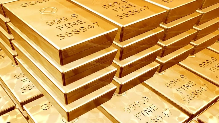 Gold Worth Crores Missing from Bank Locker in UP's Firozabad, Three Booked - null